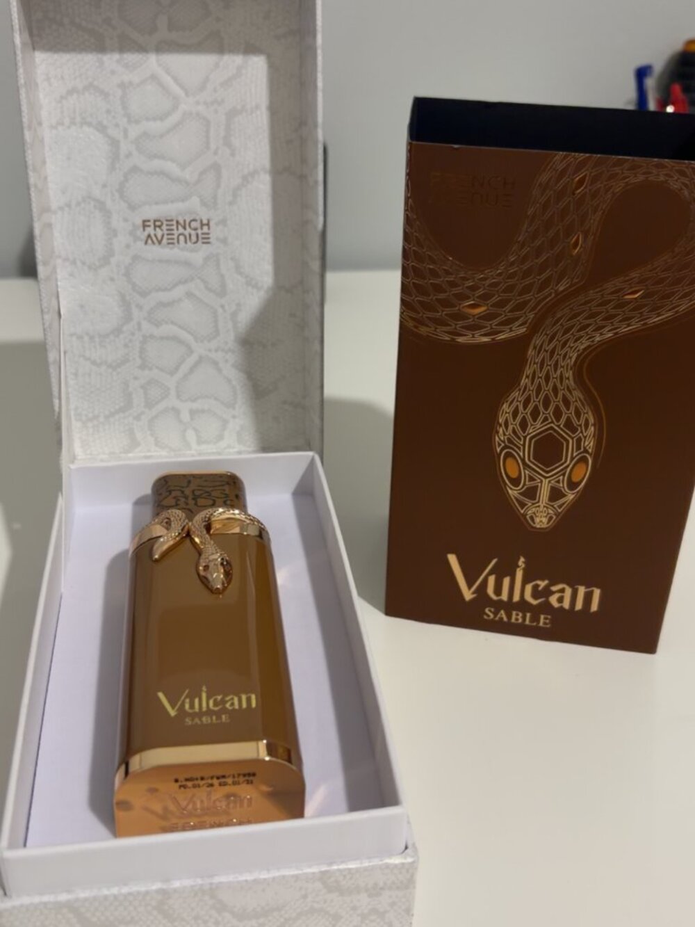 FRENCH AVENUE-VULCAN SABLE